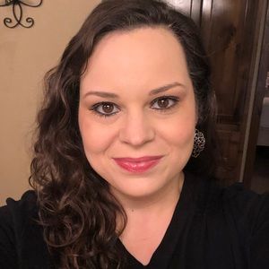 Meet your Posher, Danyell